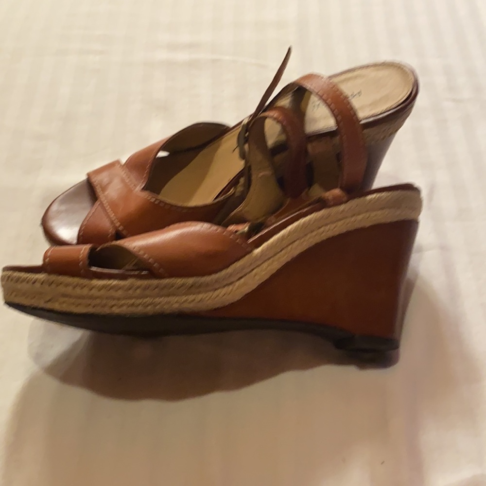 Sandals - Picture 3 of 4